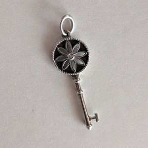 Daisy Key Pendant